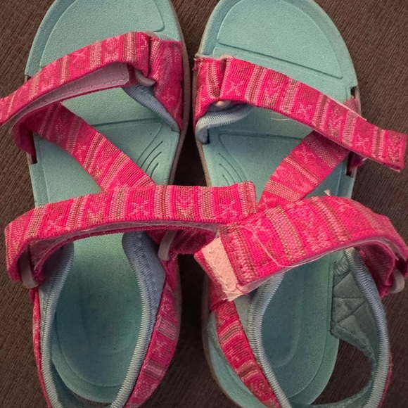 Kids Pink Sandals - Picture 1 of 3